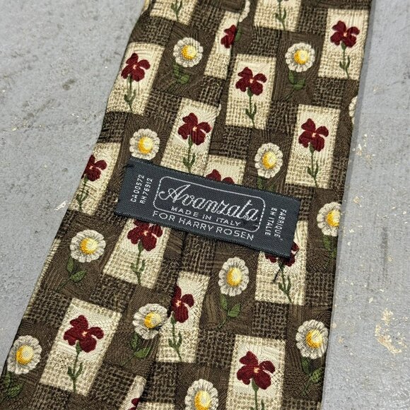 Avanlata Harry Rosen Tie Flower Pattern Made in Italy 100% Silk 3.75" - Picture 4 of 5
